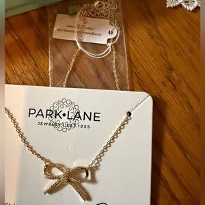 Park Lane Satin Necklace – Limited Edition